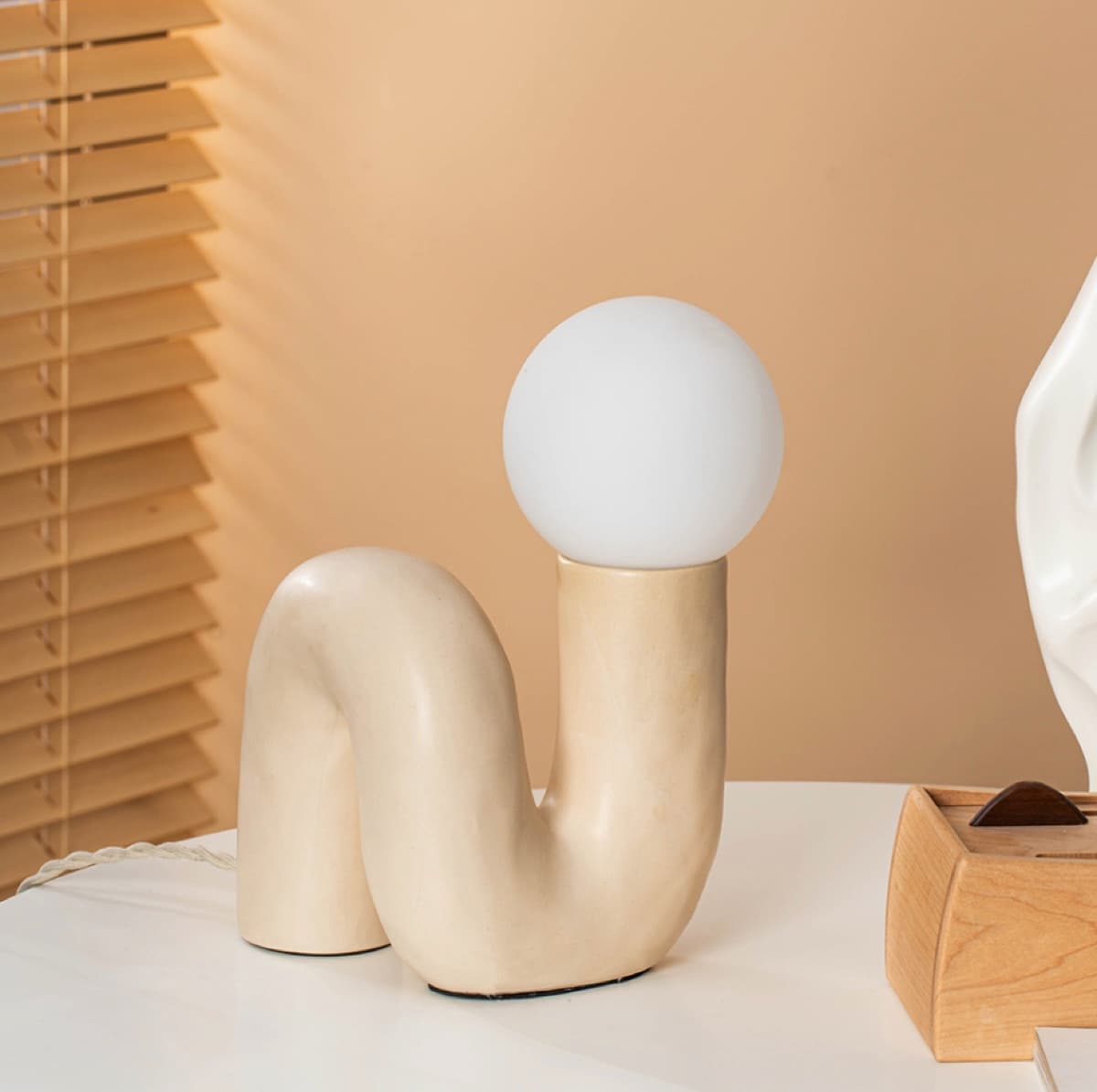 Luneare Serpa Golflamp Crème